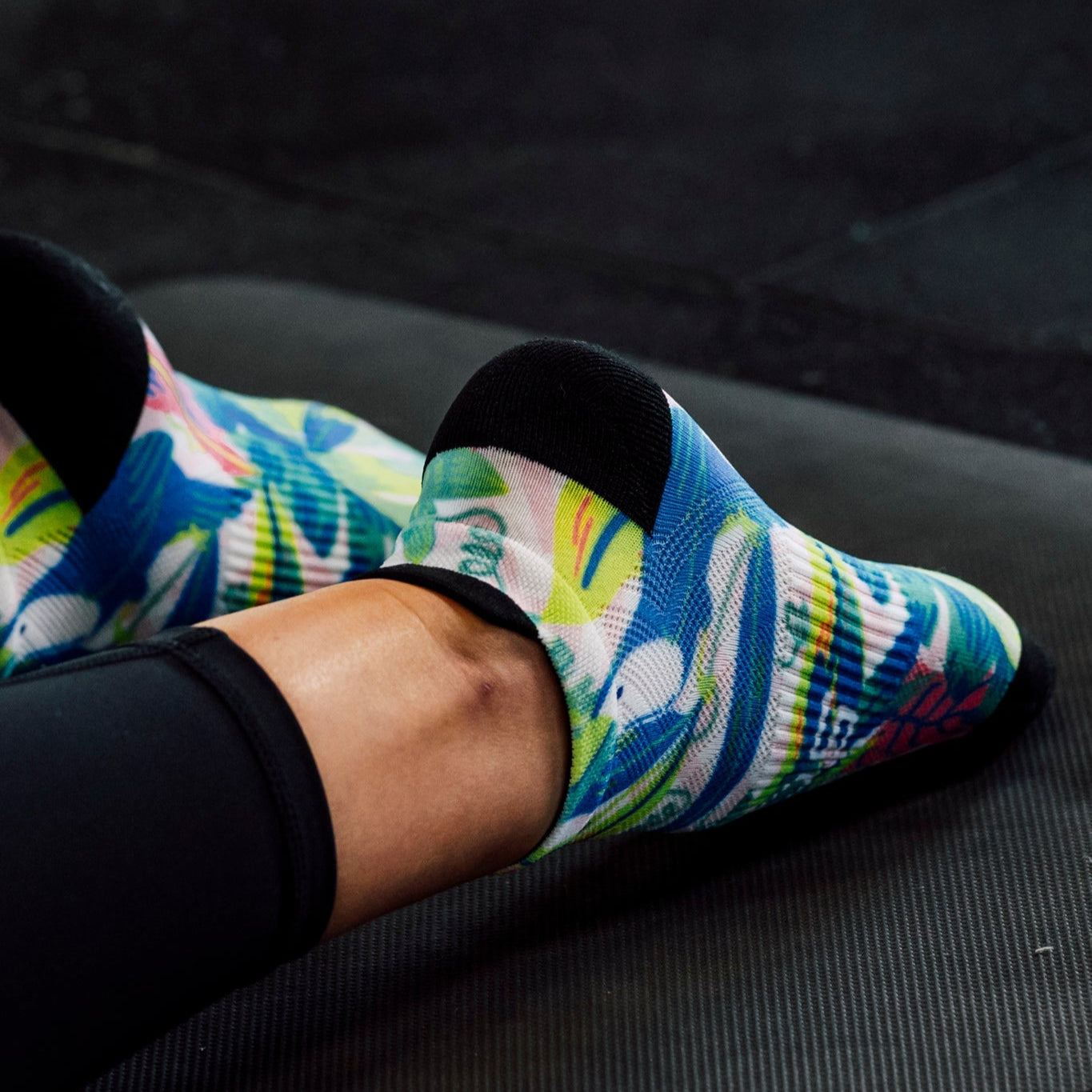 Birds and Frogs Tab Combo Socks