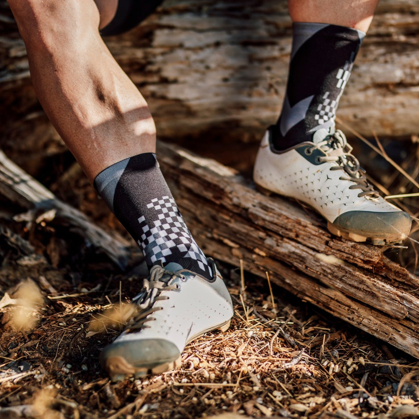 X Black Minimalist Crew Socks